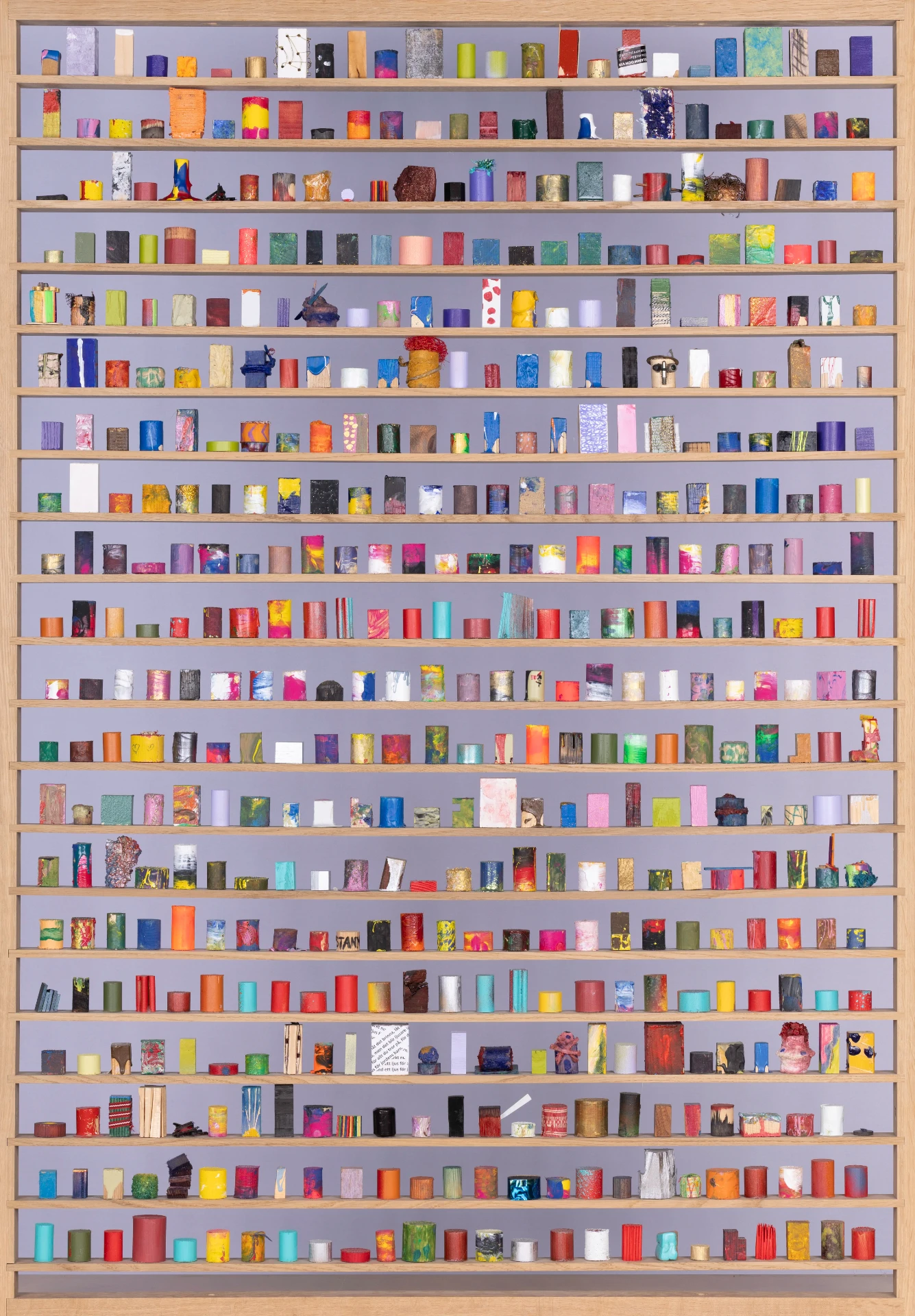 Frame 32 of the 17 000 artwork, holding pieces 15501 to 16000