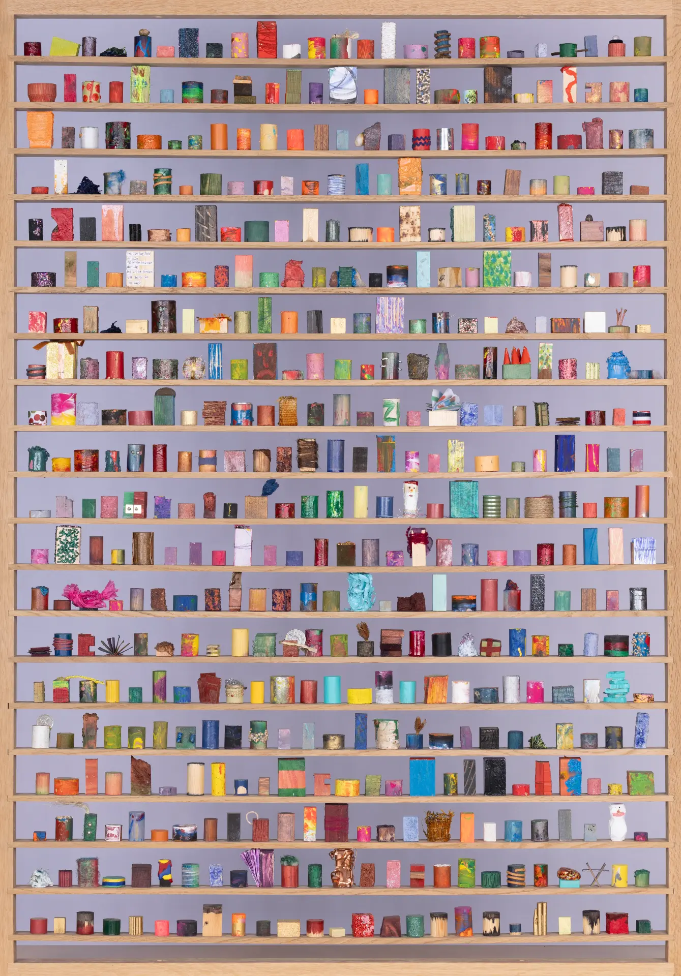 Frame 30 of the 17 000 artwork, holding pieces 14501 to 15000